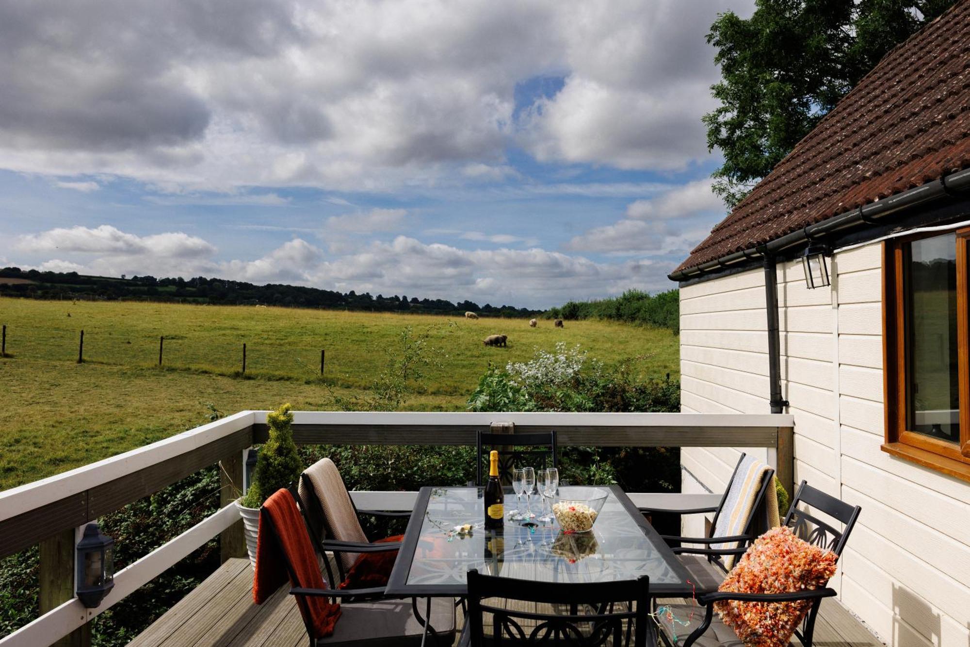 The West Barn Near Bath, Sleeps 24 And 2 Hot Tubs Villa Bristol Eksteriør billede
